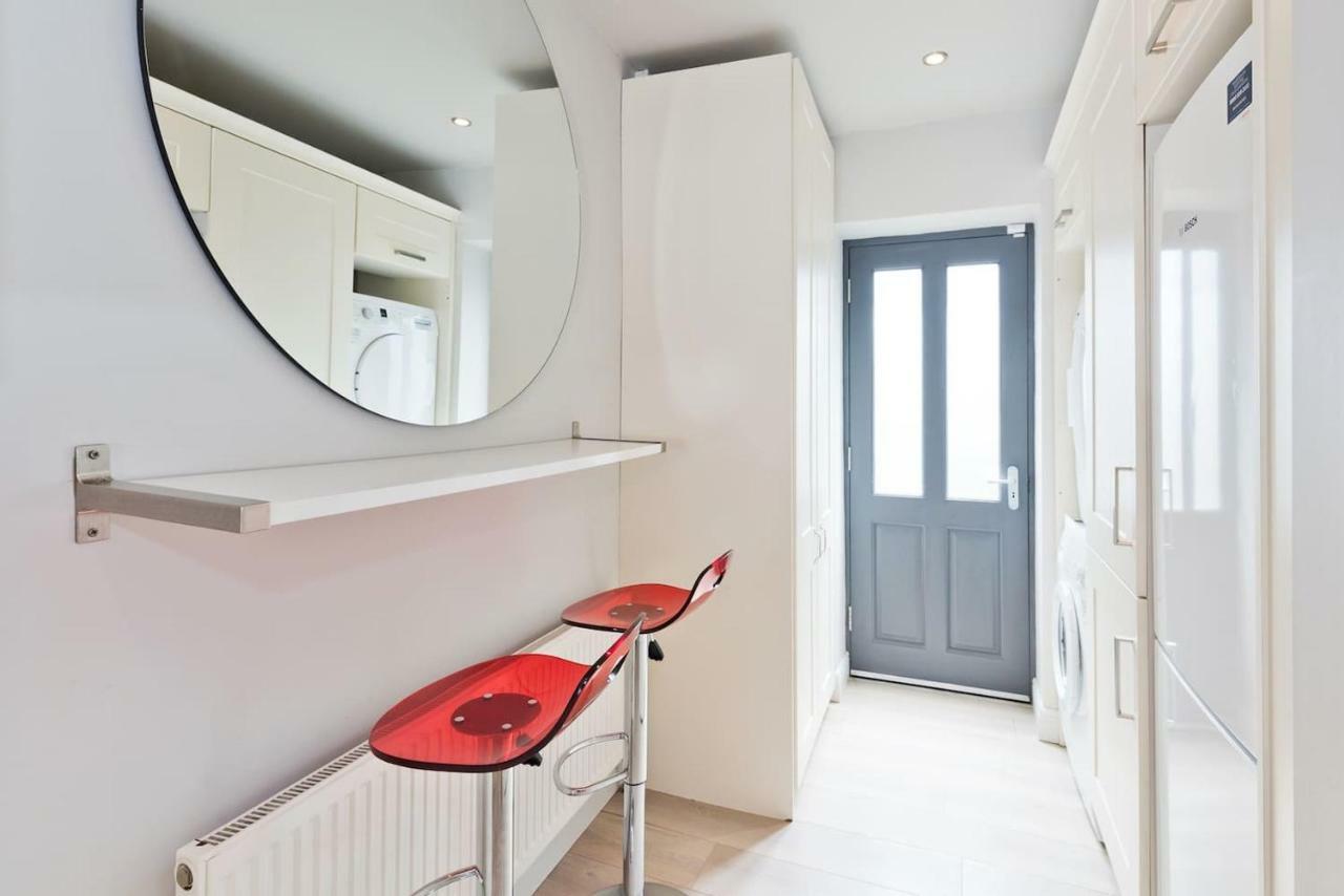 The Edge Suite - Hiphipstay Dublin Exterior photo